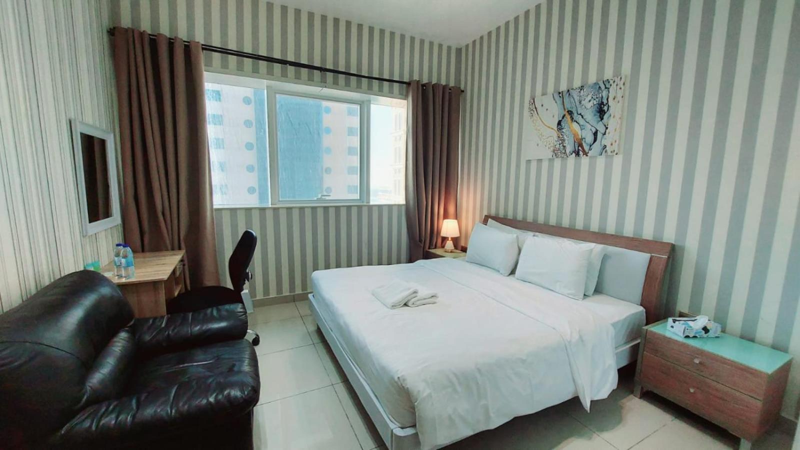 Entire Private Self Catered Apartments Marina ดูไบ ภายนอก รูปภาพ