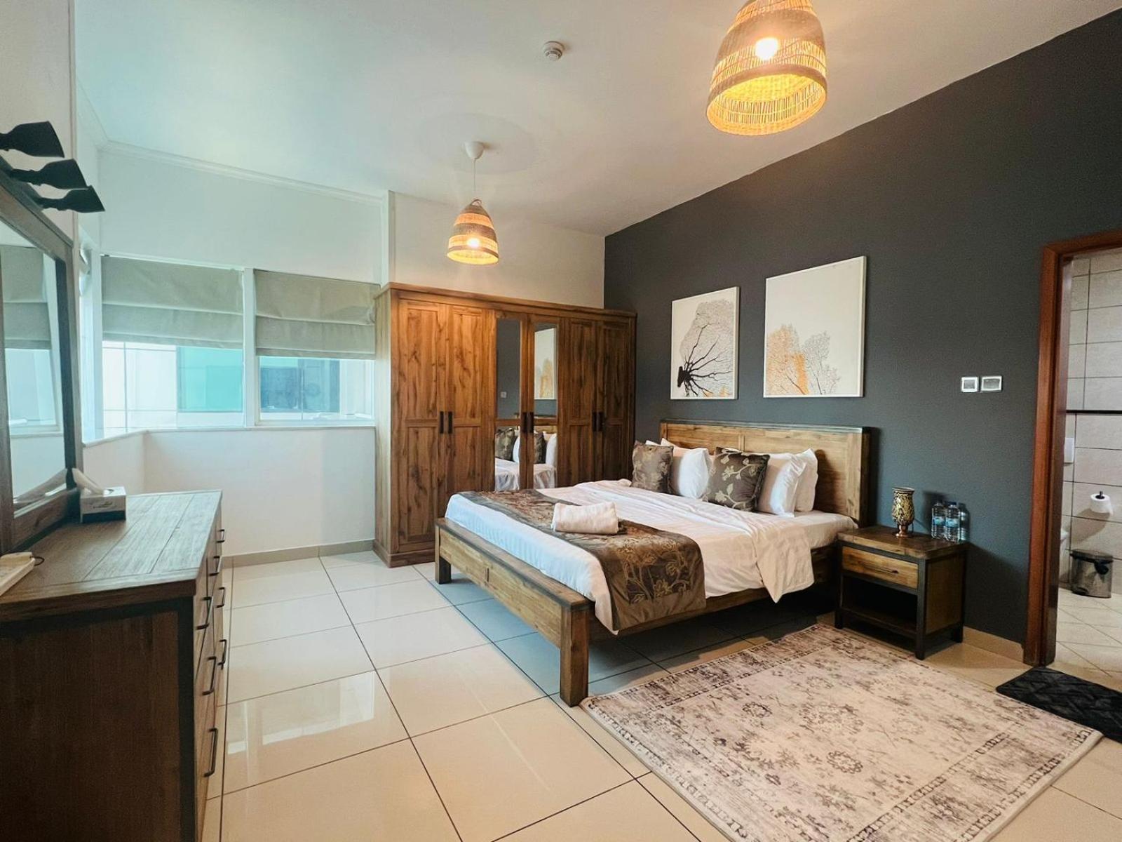 Entire Private Self Catered Apartments Marina ดูไบ ภายนอก รูปภาพ